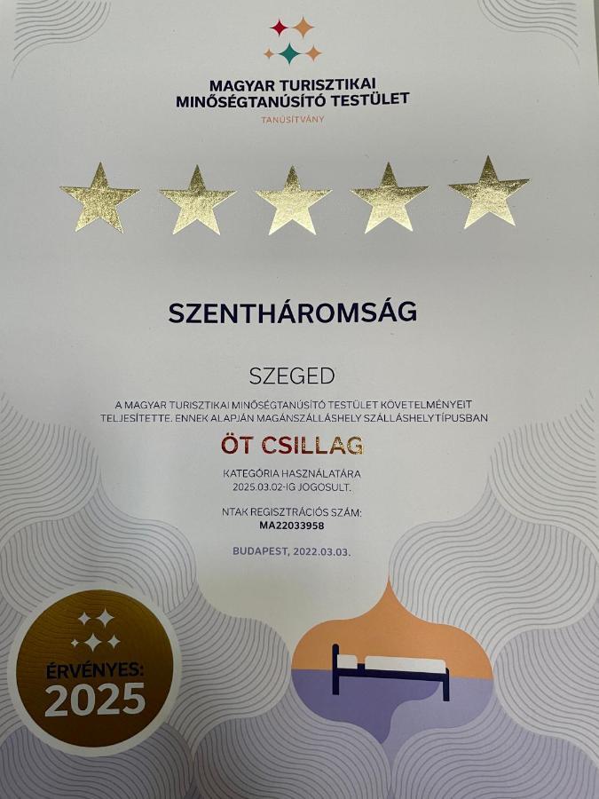 Exkluzív lakás Szeged szívében Esterno foto