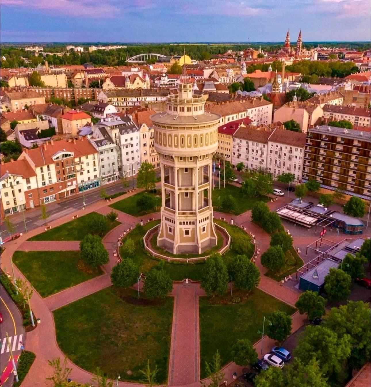 Exkluzív lakás Szeged szívében Esterno foto